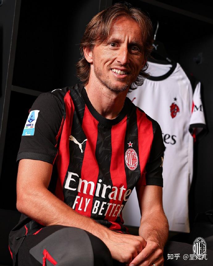 讨论｜库里缺阵惨败26分 勇士首发态度问题or热火历史级三分太准？