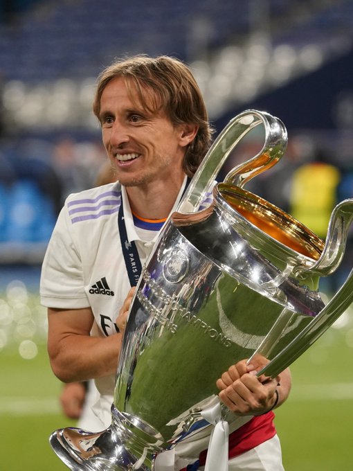 职业选手的“退圈信号”：当游戏环境变得无法获利时如何果断转型。（游戏不再赚钱时：职业选手如何识别退场信号并迅速转型）