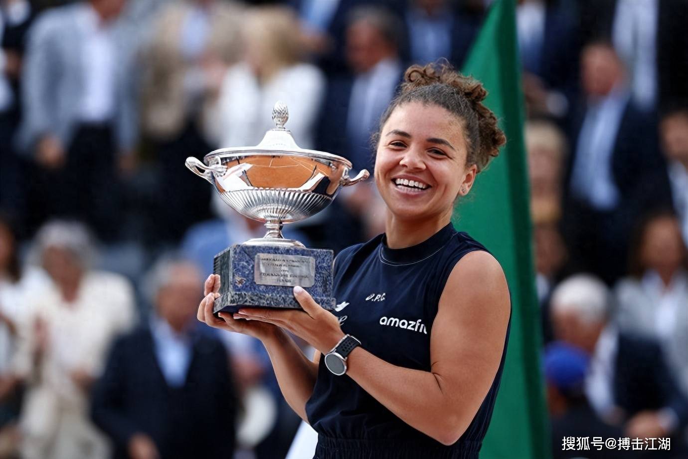 2025年度五大联赛积分榜：罗马29分居首，巴黎28分列第二.