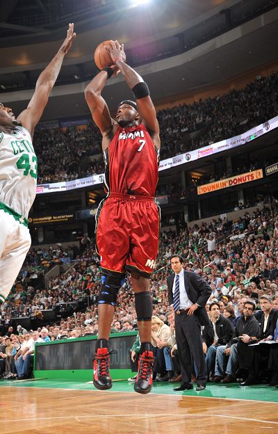 维尔茨当选年度德国足球先生，老东家勒沃库森送上祝贺