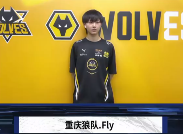 件前后